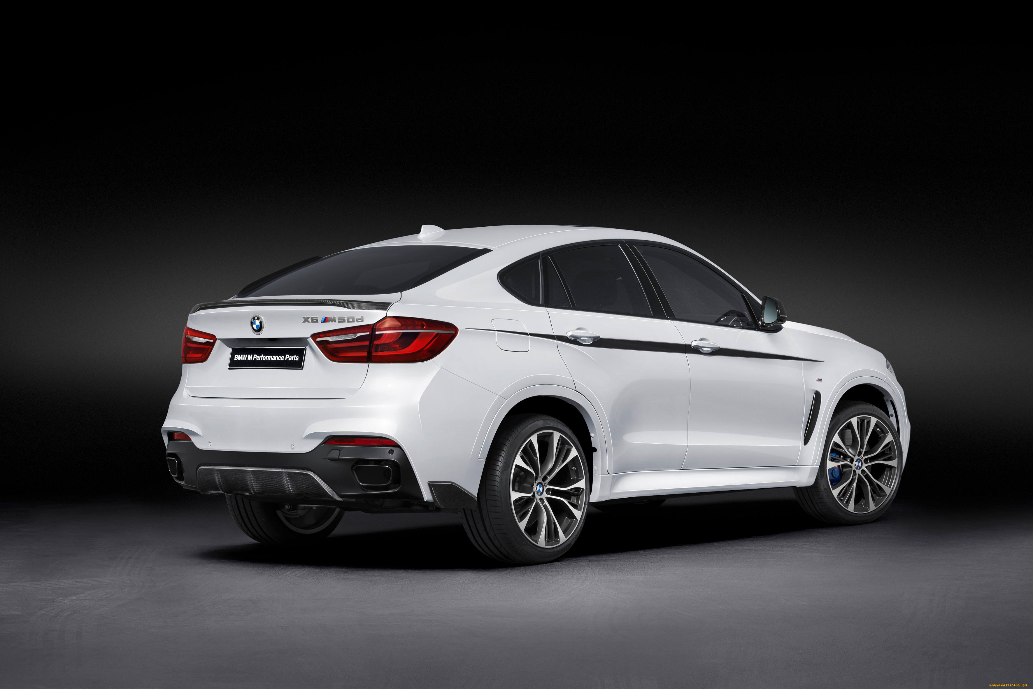 White x6. БМВ х6 ф16. BMW x6 f16 Performance. BMW x6 m Performance 2020. BMW x6 f16 m Sport.